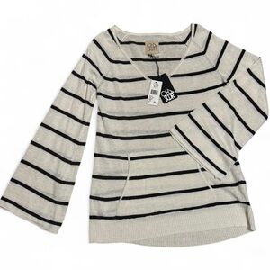 Striped V-Neck knit top